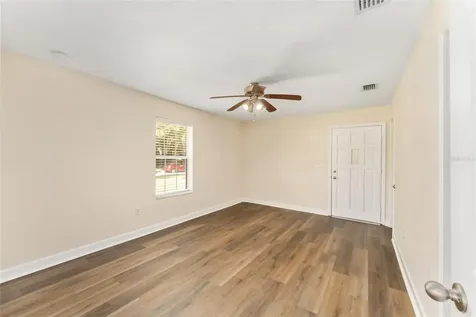 18673 NW 252nd Street High Springs FL 32643