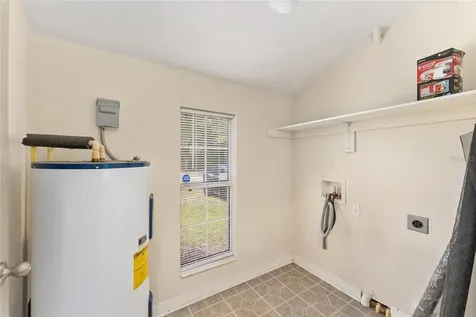 18673 NW 252nd Street High Springs FL 32643
