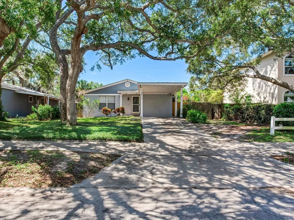 2812 W Shelton Avenue Tampa FL 33611