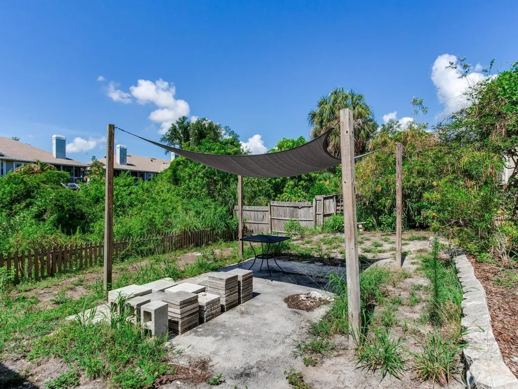 2812 W Shelton Avenue Tampa FL 33611