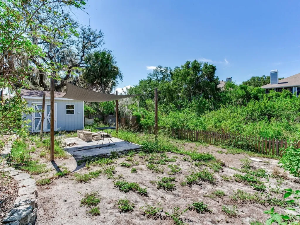 2812 W Shelton Avenue Tampa FL 33611