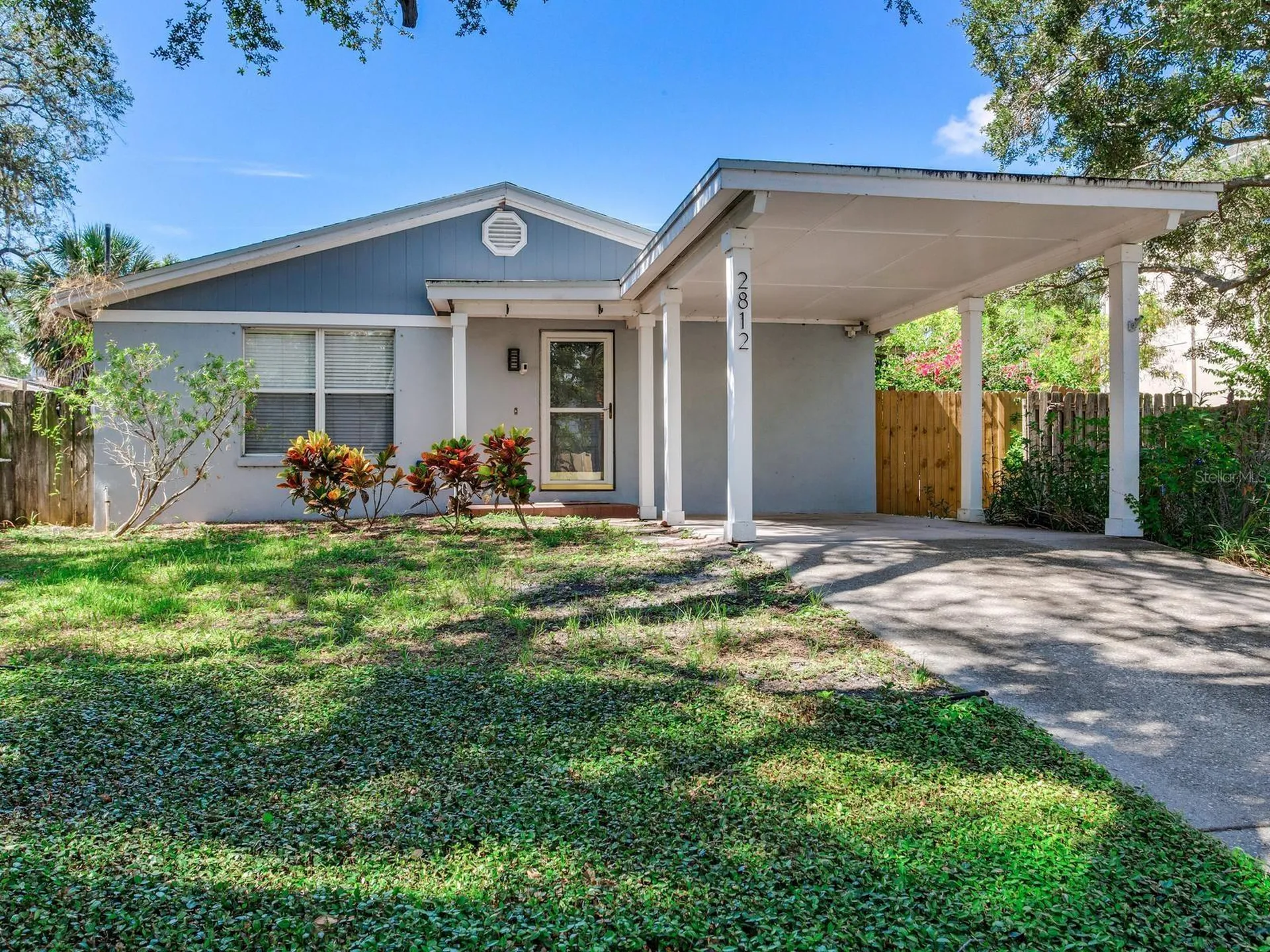 2812 W Shelton Avenue Tampa FL 33611