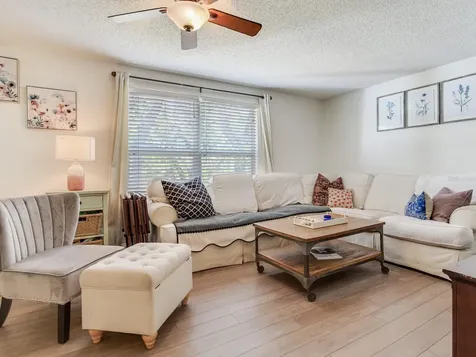 2812 W Shelton Avenue Tampa FL 33611