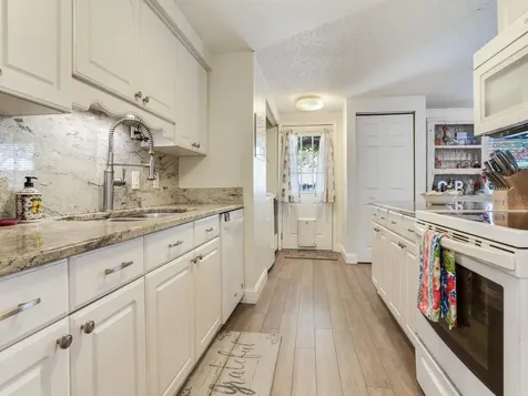2812 W Shelton Avenue Tampa FL 33611