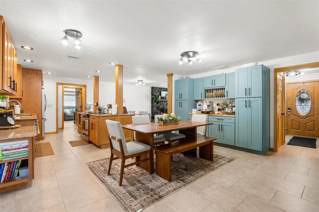 2405 Summerlin Drive Clearwater FL 33764