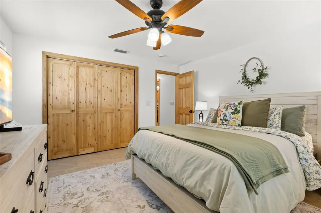 2405 Summerlin Drive Clearwater FL 33764