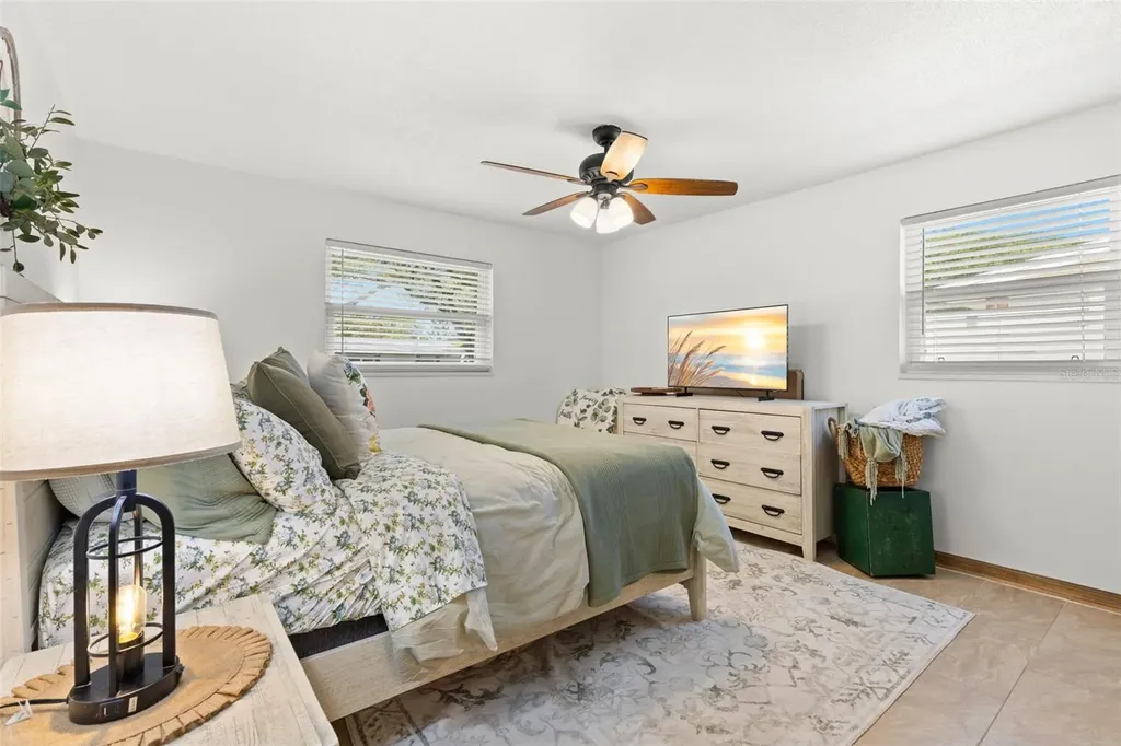 2405 Summerlin Drive Clearwater FL 33764