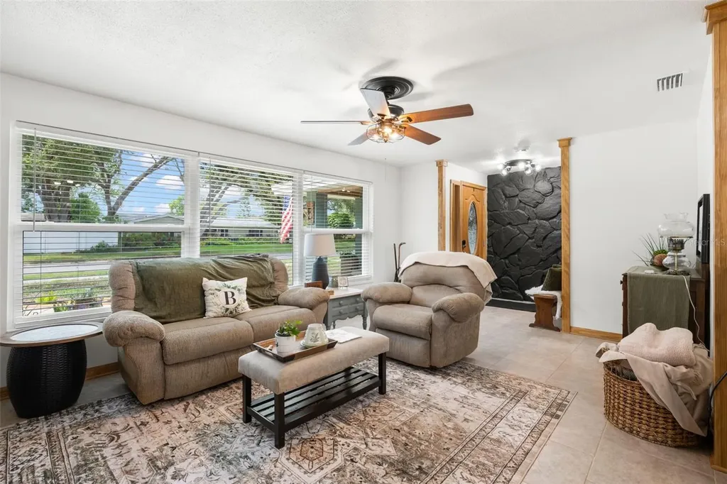 2405 Summerlin Drive Clearwater FL 33764