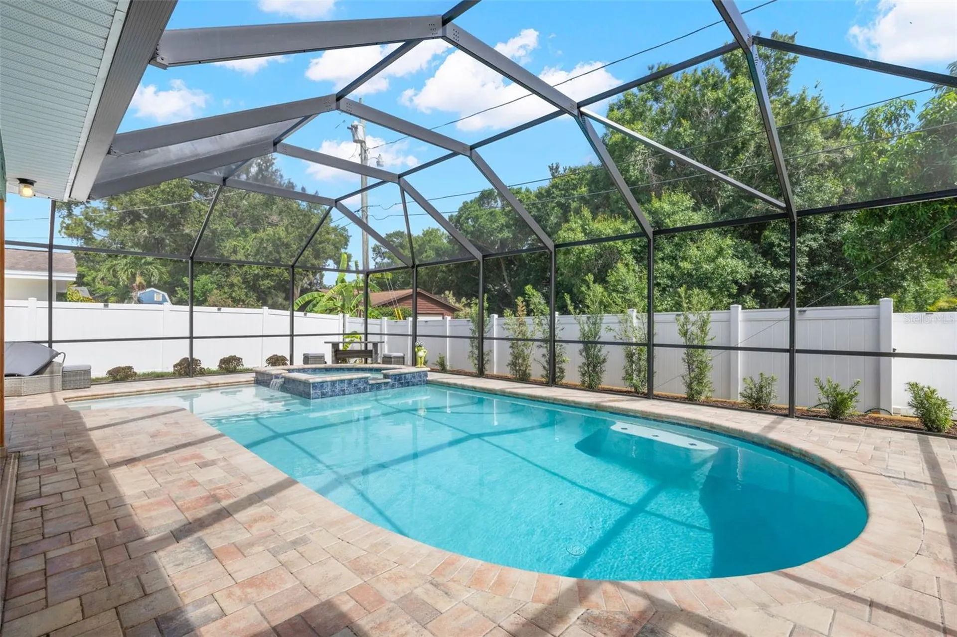 2405 Summerlin Drive Clearwater FL 33764