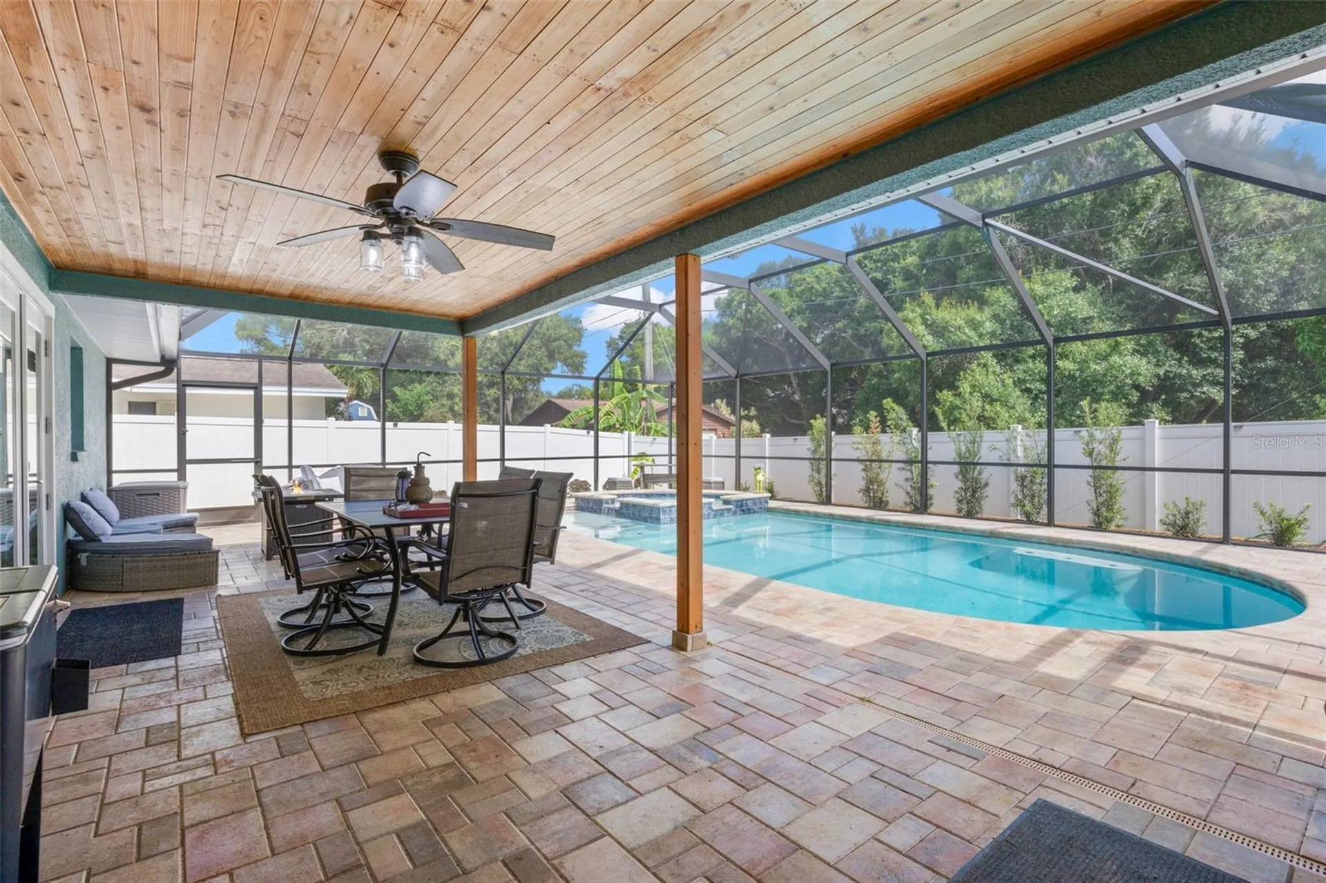 2405 Summerlin Drive Clearwater FL 33764