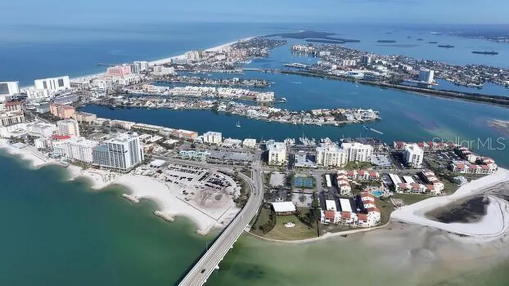 483 E Shore Drive Clearwater Beach FL 33767