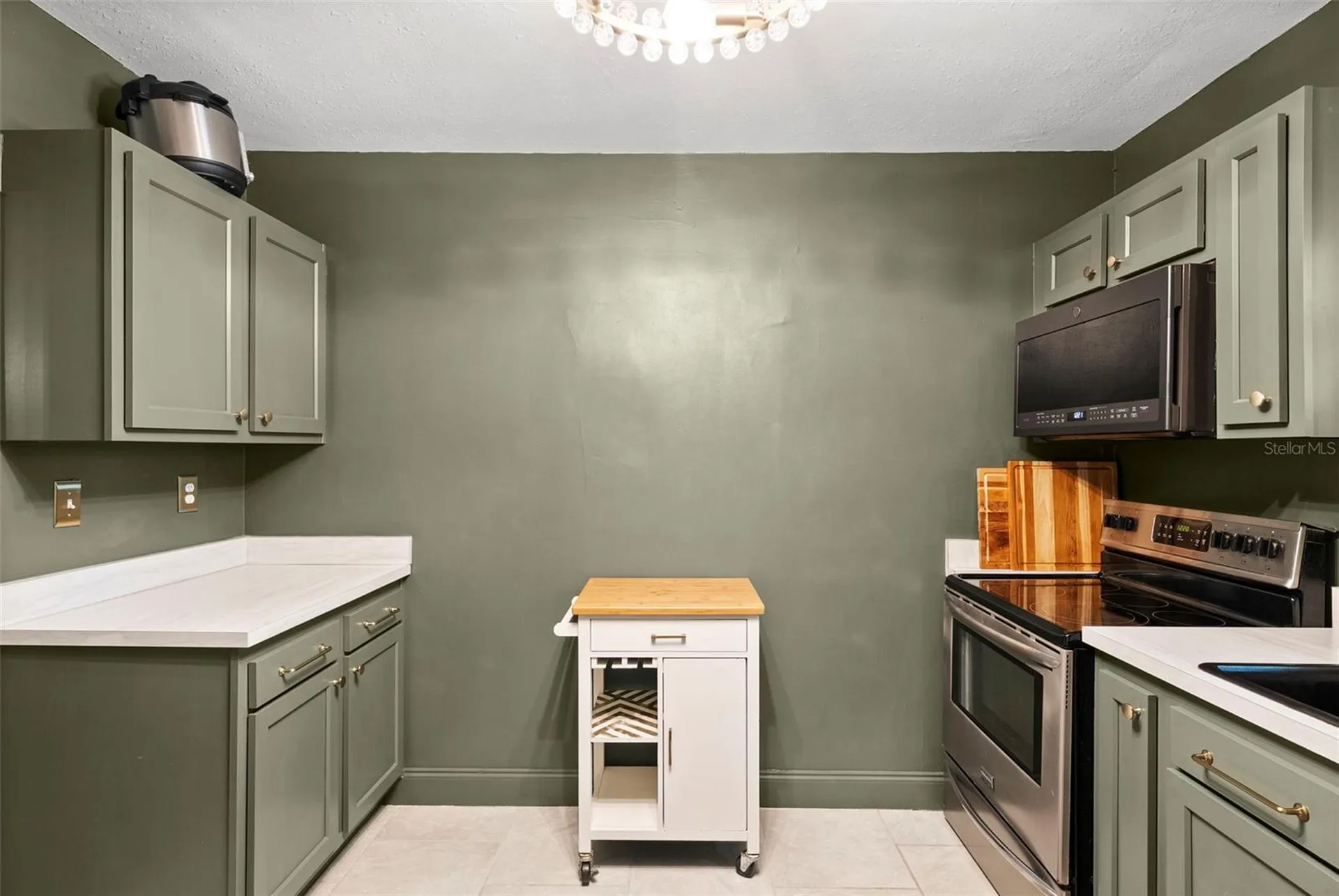 2235 5th Street S St Petersburg FL 33705