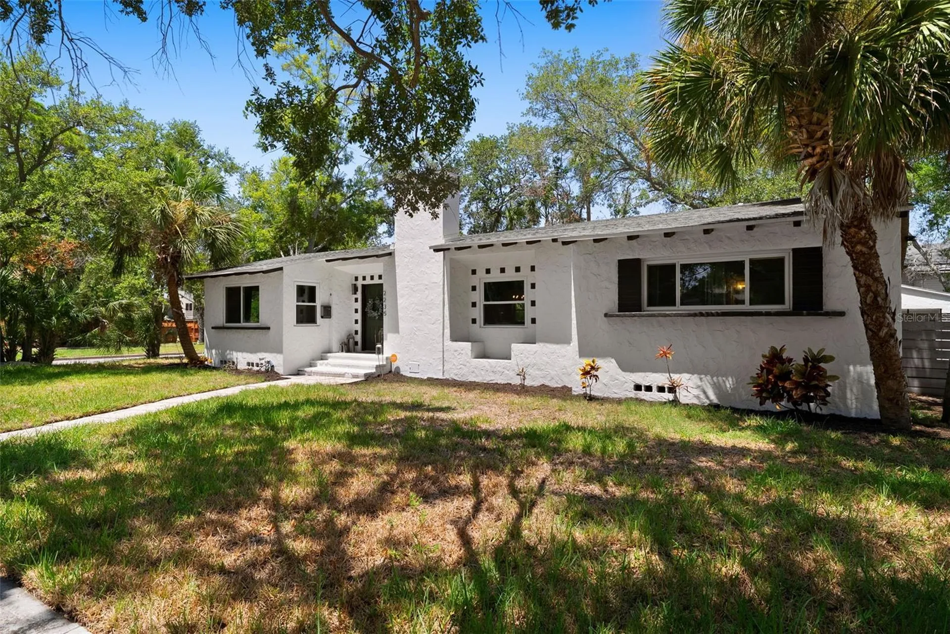 2235 5th Street S St Petersburg FL 33705