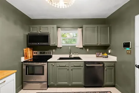 2235 5th Street S St Petersburg FL 33705