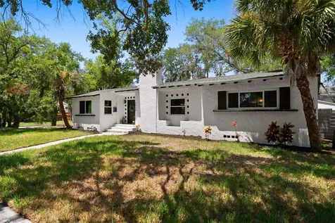 2235 5th Street S St Petersburg FL 33705