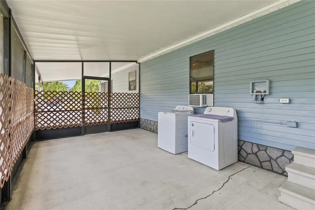 1990 Crystal Lane St Cloud FL 34769