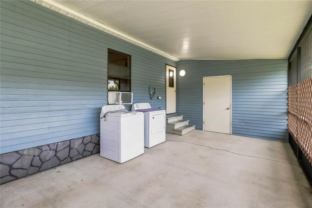 1990 Crystal Lane St Cloud FL 34769