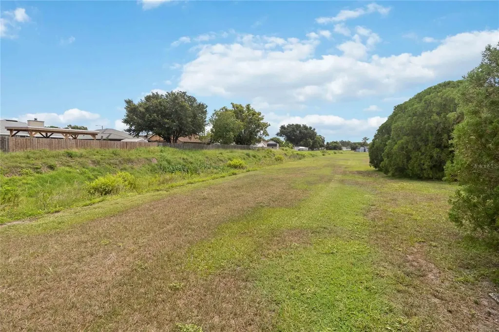 1990 Crystal Lane St Cloud FL 34769