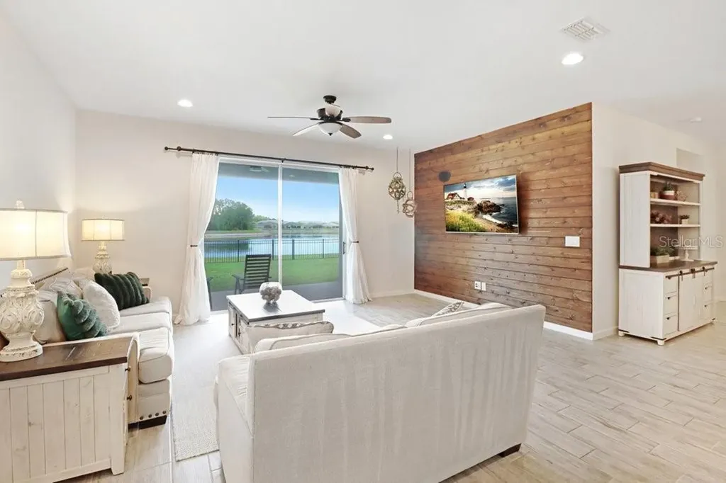 11520 Blue Woods Drive Riverview FL 33569