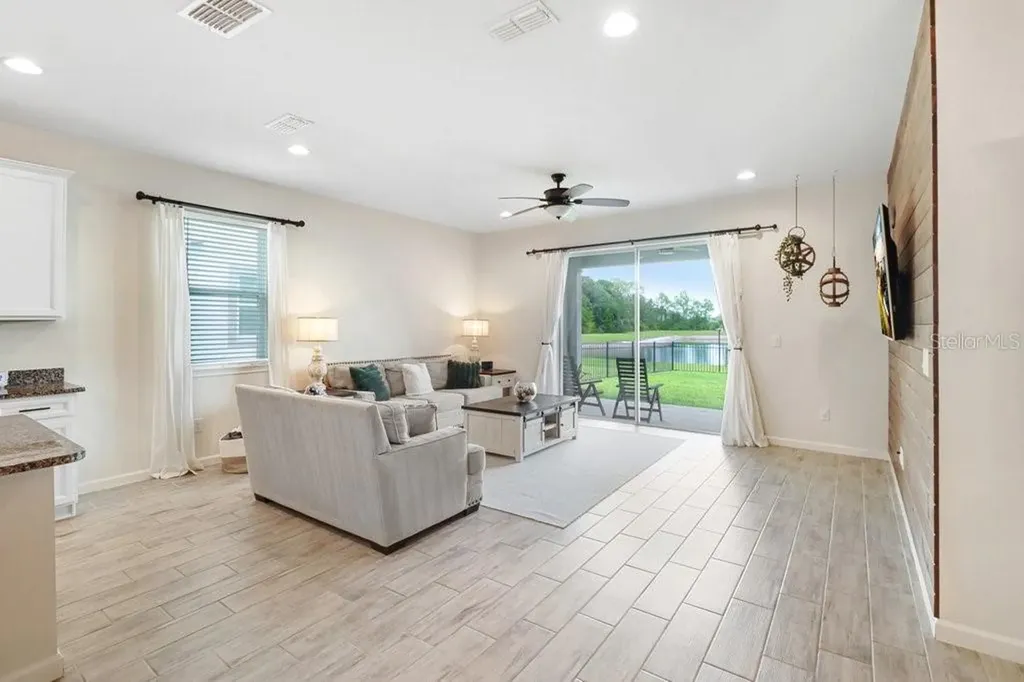 11520 Blue Woods Drive Riverview FL 33569