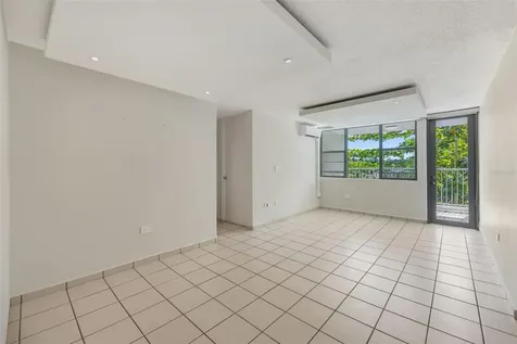 37 Cond Atrium Park Regina Medina Guaynabo PR 00969
