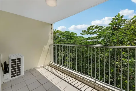 37 Cond Atrium Park Regina Medina Guaynabo PR 00969