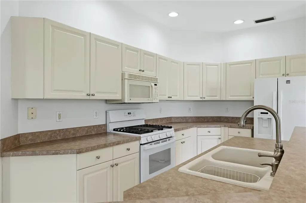 2462 Magnolia Circle North Port FL 34289
