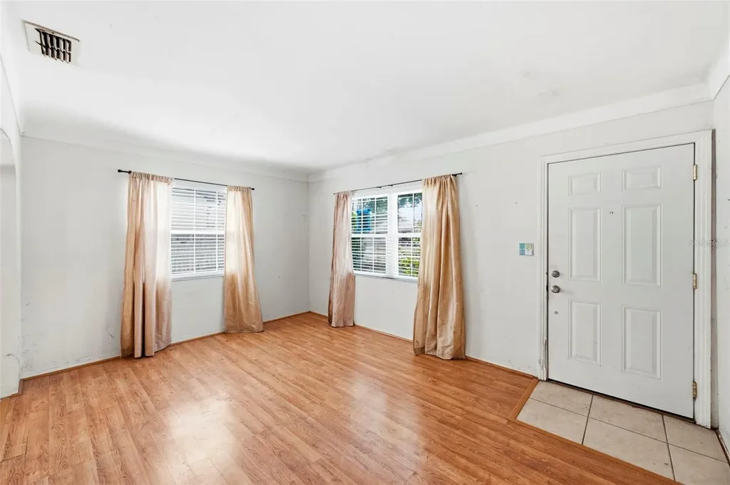 4548 12th Avenue N St Petersburg FL 33701