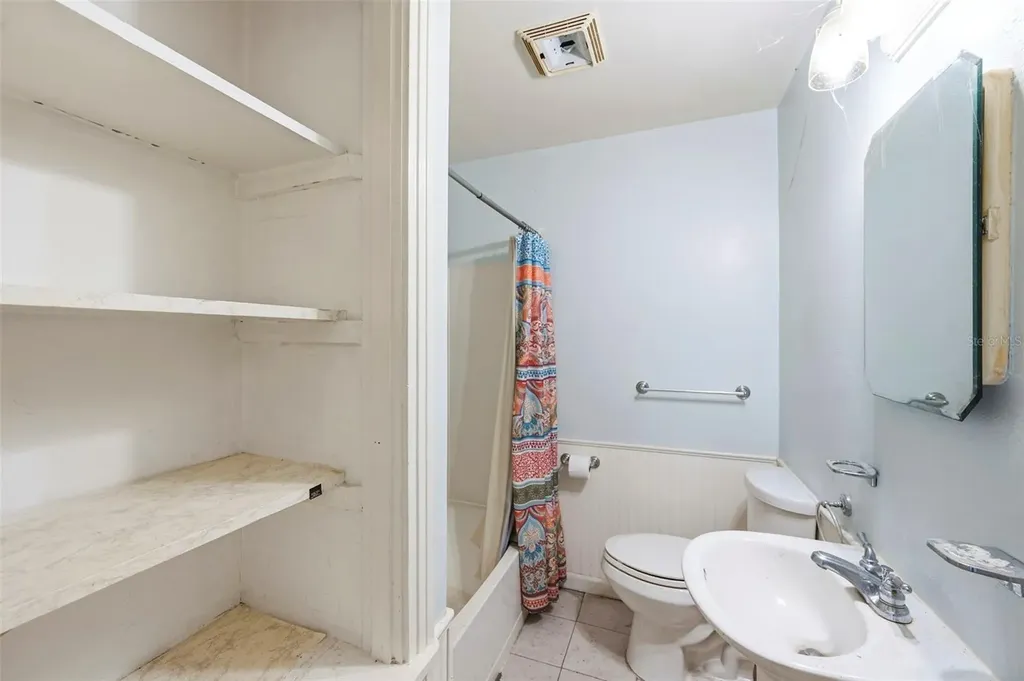 4548 12th Avenue N St Petersburg FL 33701