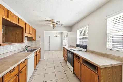 4548 12th Avenue N St Petersburg FL 33701