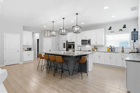 600 Avila Place Howey In The Hills FL 34737