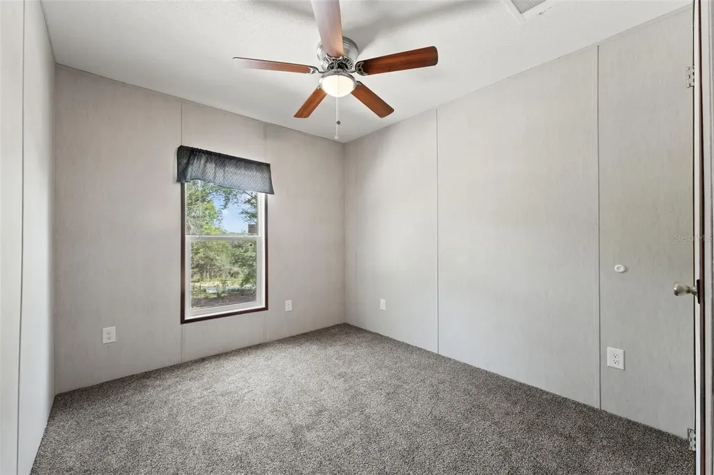 194 Whirlwind Loop Hawthorne FL 32640