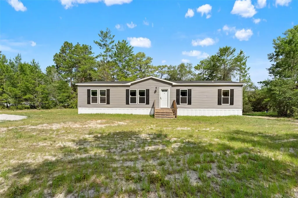 194 Whirlwind Loop Hawthorne FL 32640