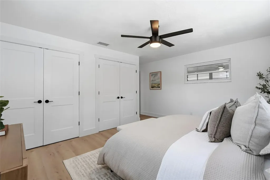 6419 Pelican Drive S St Petersburg FL 33707