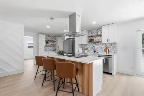 6419 Pelican Drive S St Petersburg FL 33707