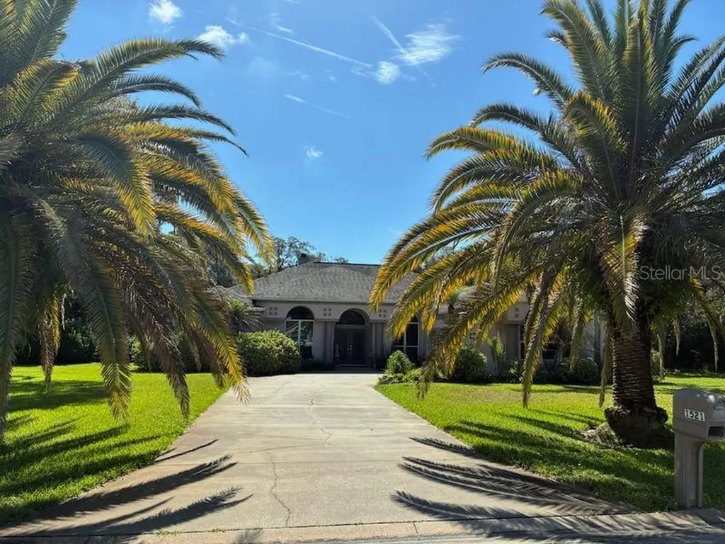 1521 Shadow Pines Drive New Smyrna Beach FL 32168