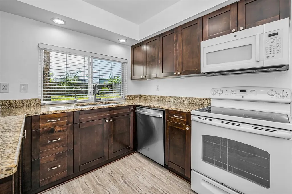 6464 107th Terrace N Pinellas Park FL 33782