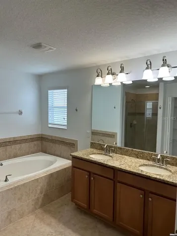 1900 Thetford Circle Orlando FL 32824