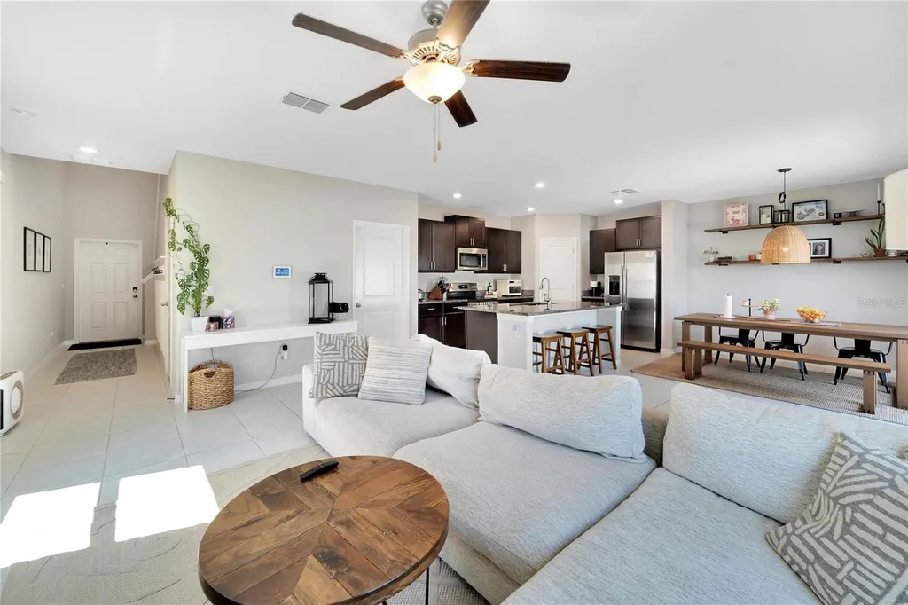 403 Royal Empress Drive Ruskin FL 33570