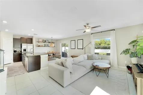 403 Royal Empress Drive Ruskin FL 33570