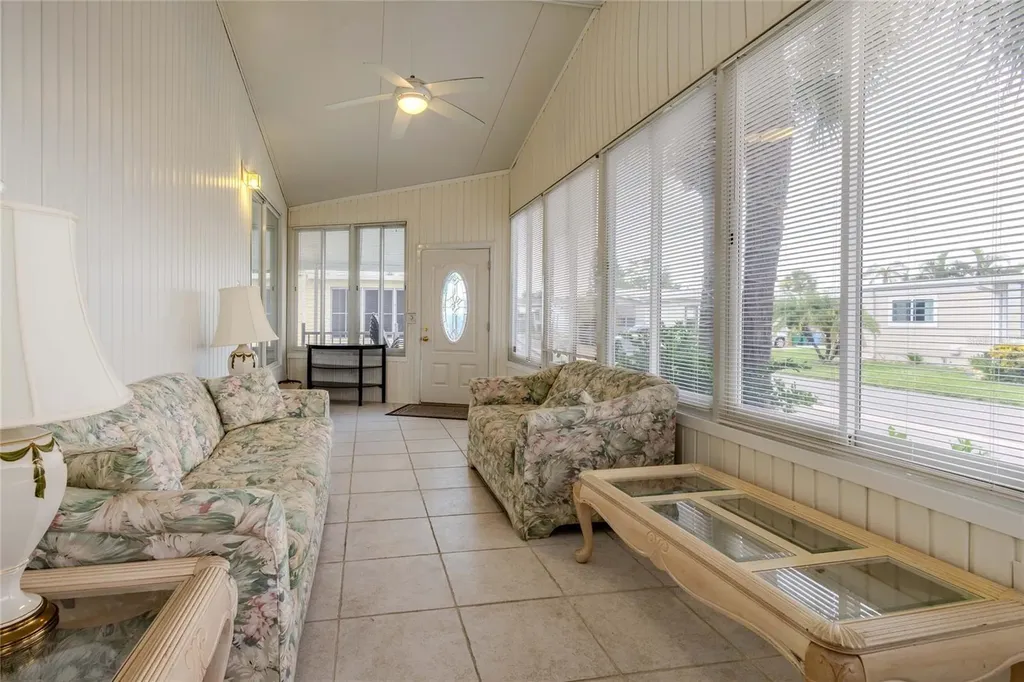 2100 Kings Highway Port Charlotte FL 33980