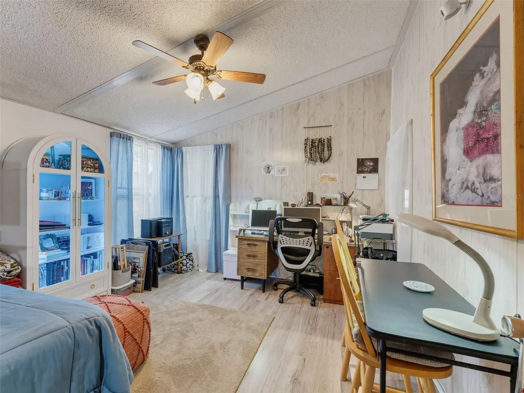 9528 Gray Fox Drive Weeki Wachee FL 34613