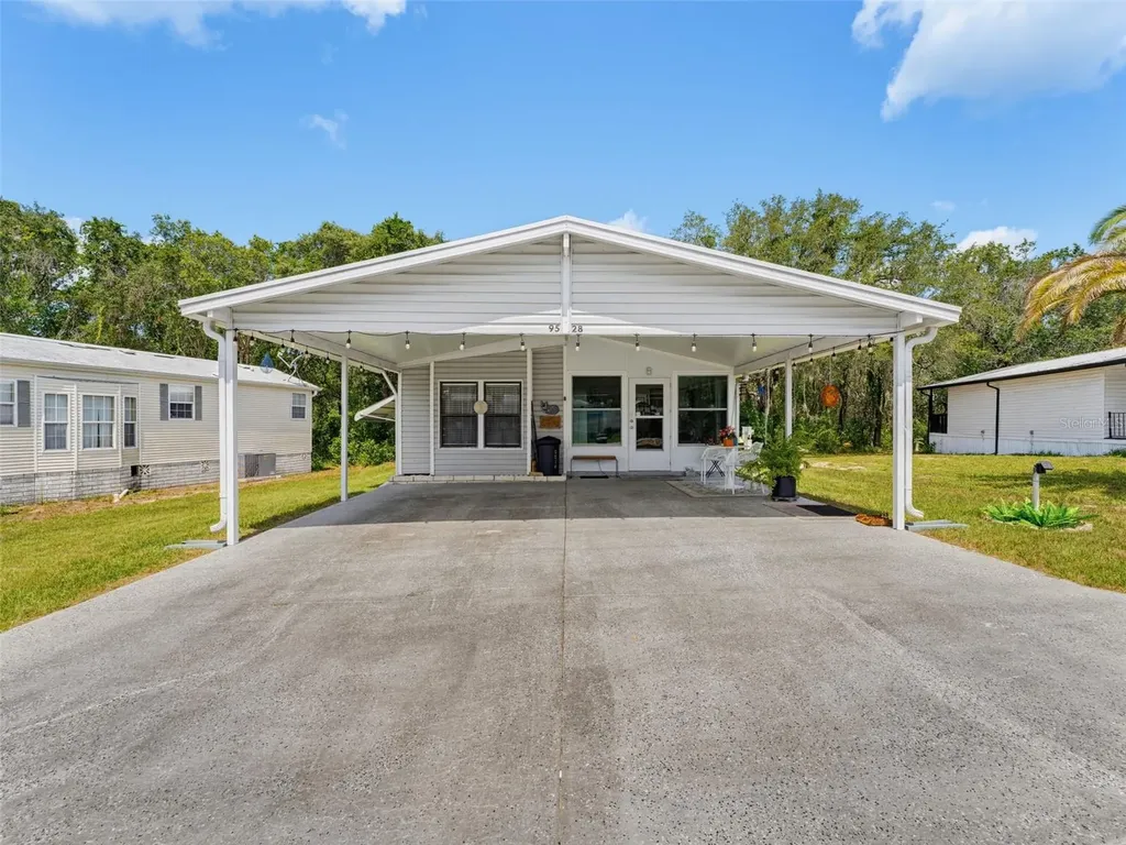 9528 Gray Fox Drive Weeki Wachee FL 34613