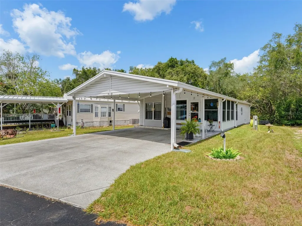 9528 Gray Fox Drive Weeki Wachee FL 34613