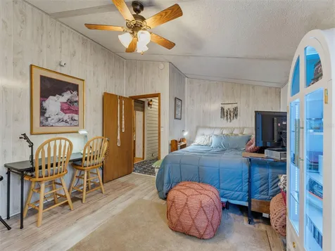 9528 Gray Fox Drive Weeki Wachee FL 34613