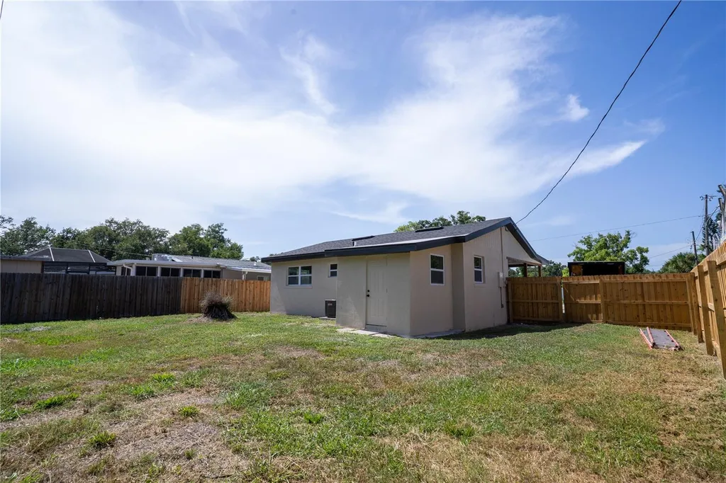 5460 77th Avenue N Pinellas Park FL 33781