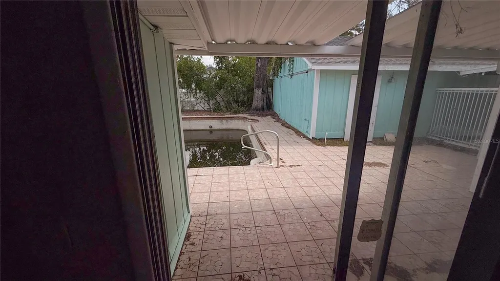 5045 38th Avenue N St Petersburg FL 33710