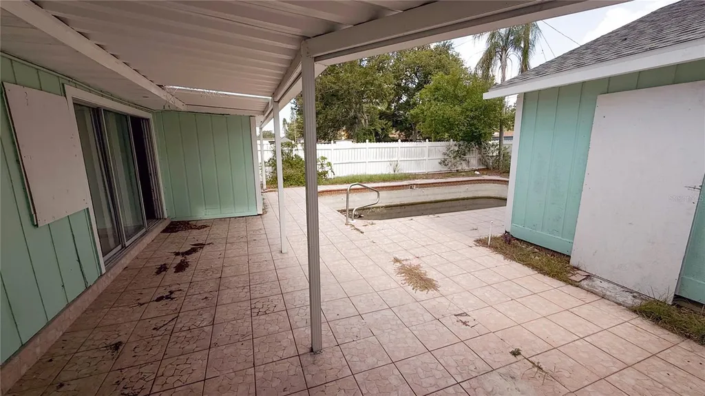 5045 38th Avenue N St Petersburg FL 33710