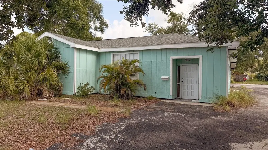 5045 38th Avenue N St Petersburg FL 33710