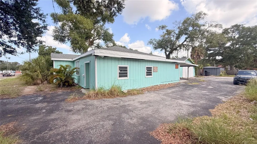 5045 38th Avenue N St Petersburg FL 33710